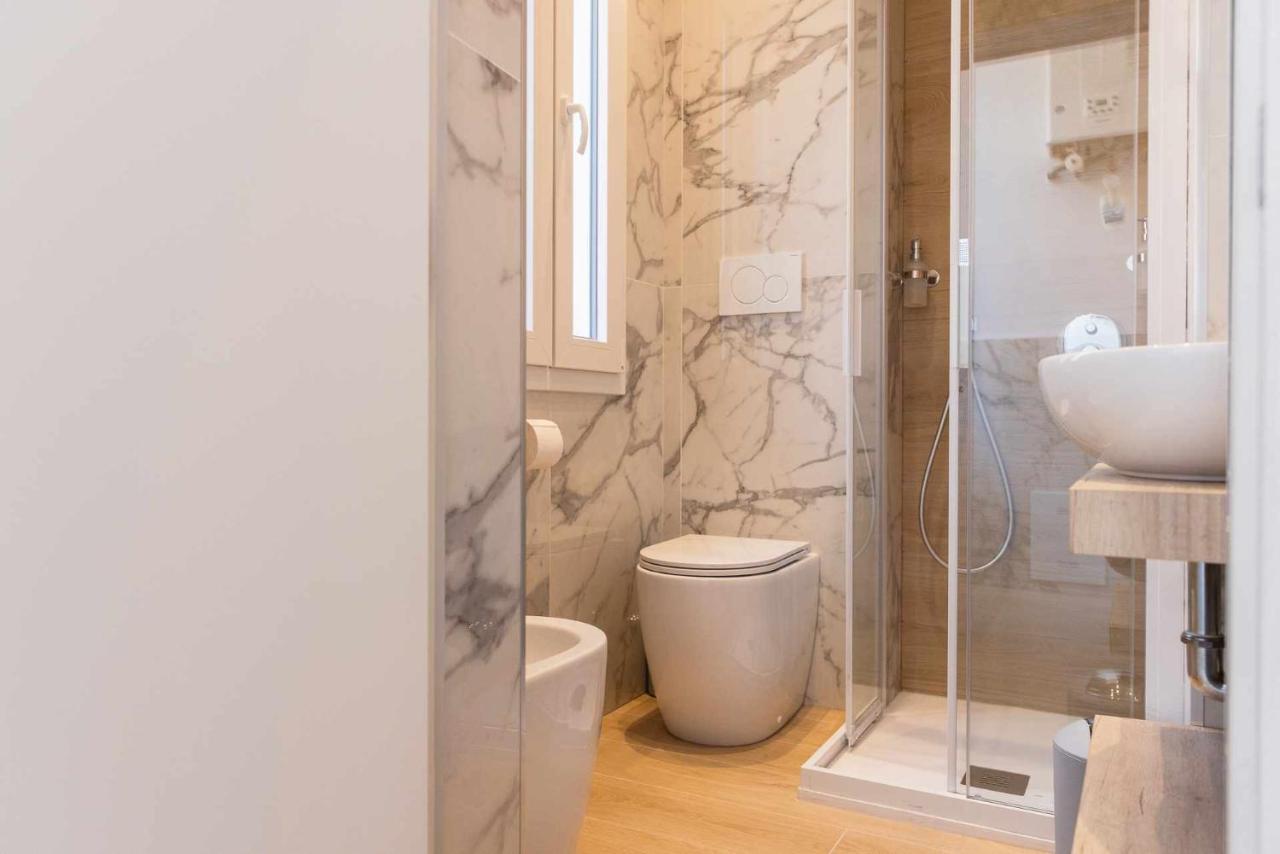 Camonia Luxury Free Parking 2Km Da Bologna Apartamento Exterior foto